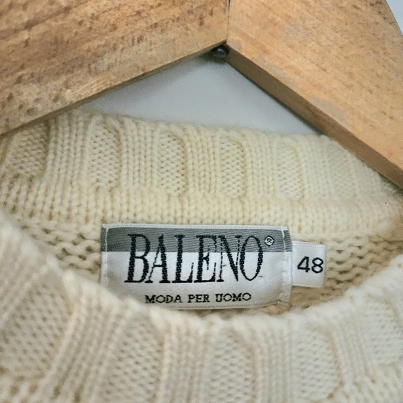 Vintage x 80s Baleno Pure New Wool “made in Italy” Cable knit Sweater - Picture 3 of 8